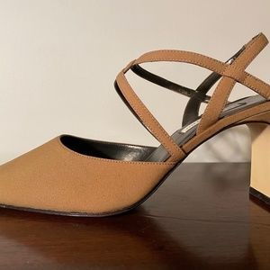 NEW Ann Marino Size 10M CROSS EXAM in FAWN